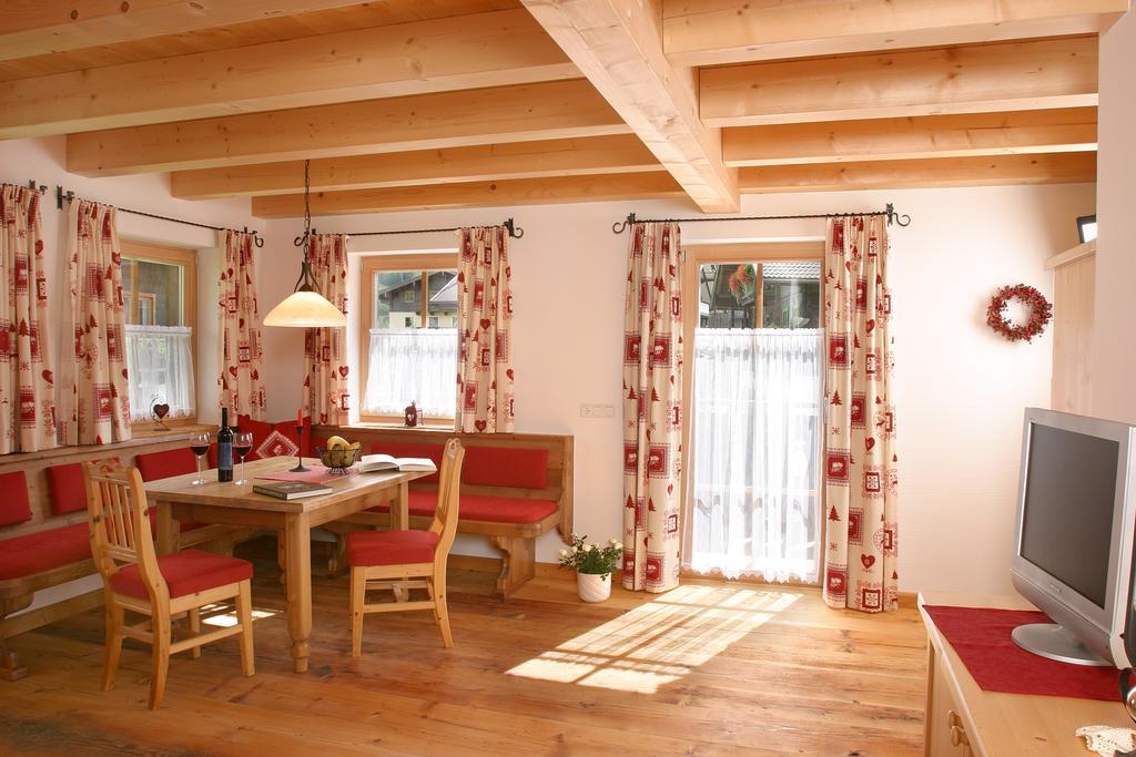 Neuhaushof Apartment Hollersbach im Pinzgau Room photo